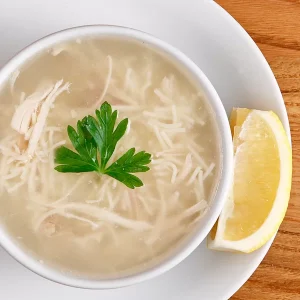 tavuk-suyuna-sehriyeli-corba